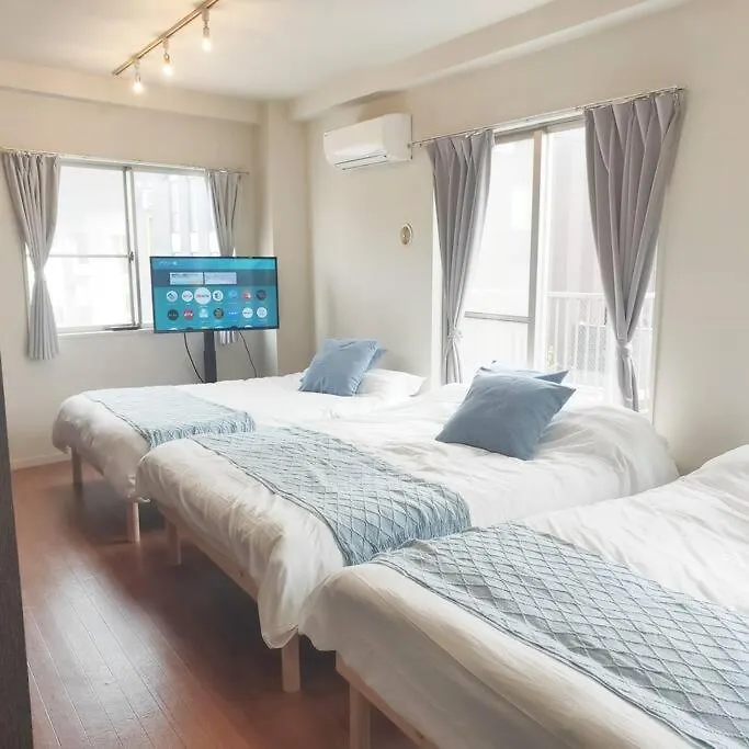 Apartament 黒門市場 なんば徒歩10分 広々としたバルコニースペース 最大9名様 Osaka Japonia