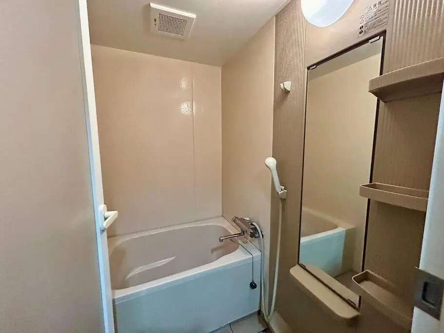 Apartman 黒門市場 なんば徒歩10分 広々としたバルコニースペース 最大9名様 Oszaka